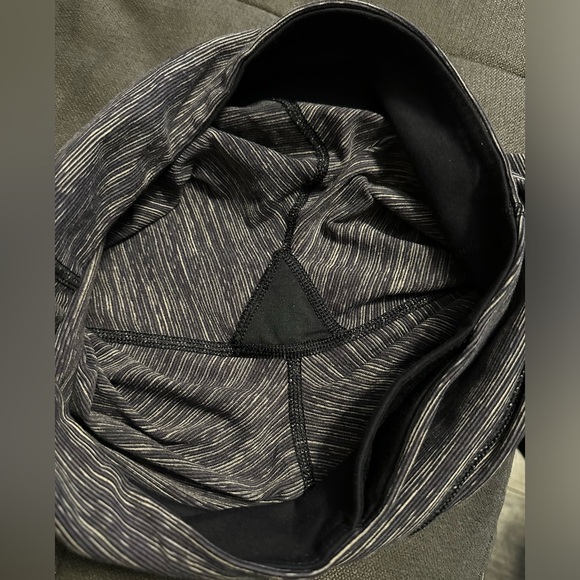 Lululemon leggings Size 6 EUC - Picture 7 of 7